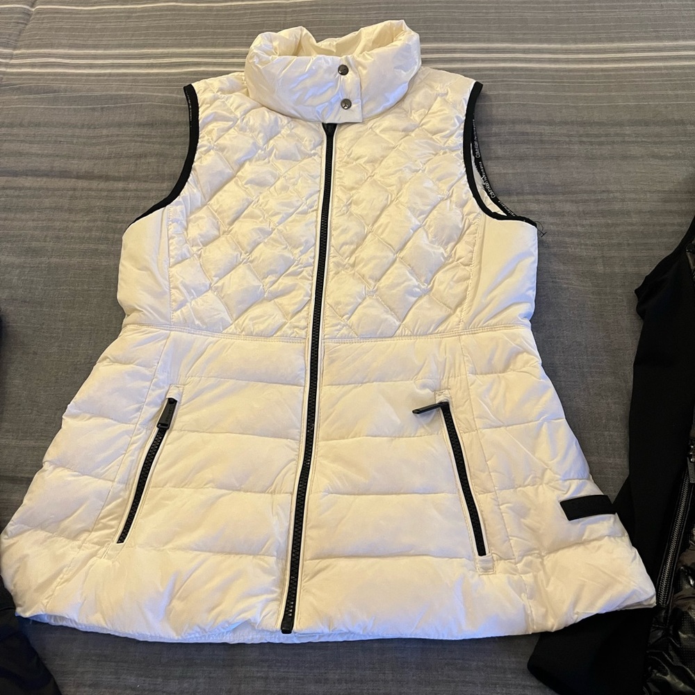 3 Calvin Klein Performance Women's Zip-Up Vests - Picture 4 of 16